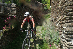 Randonnée à VTT en Ardèche méridionale